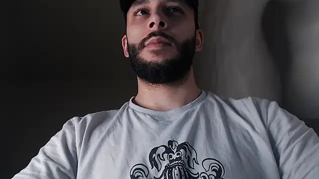 Snapshot of henryaxe chatting on 03-07-26, 09:28 henryaxe online show from 03-07-26, 09:28