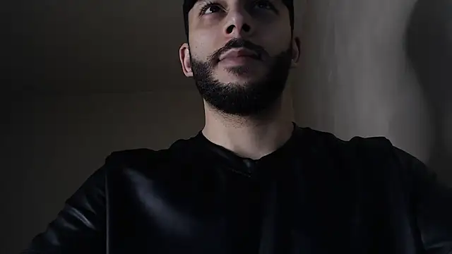 Snapshot of henryaxe chatting on 03-12-26, 09:59 henryaxe online show from 03-12-26, 09:59