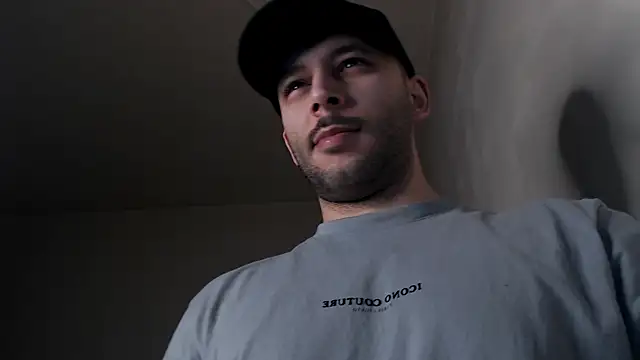 Snapshot of henryaxe chatting on 03-17-26, 11:13 henryaxe online show from 03-17-26, 11:13