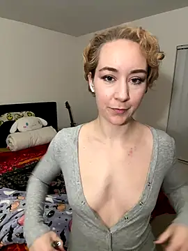 Snapshot of ketarisenup chatting on 11-17-25, 12:49 ketarisenup online show from 11-17-25, 12:49