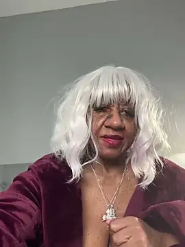 BreanaDivine online show from 02-22-25, 06:41