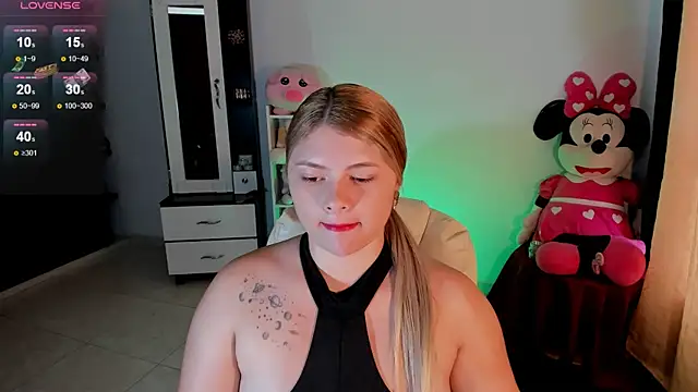 chloejones   online show from 03-03-25, 09:15