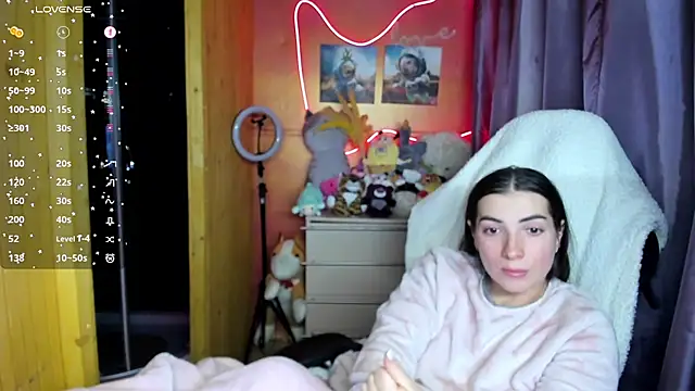 Fiery Brunette  online show from 03-02-26, 05:19