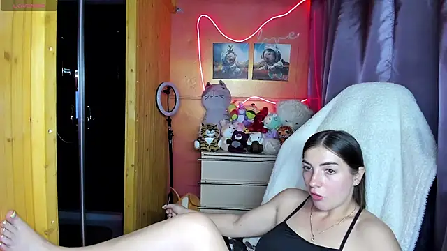 Snapshot of Fiery_Brunette_ chatting on 07-17-26, 04:52 Fiery Brunette online show from 07-17-26, 04:52