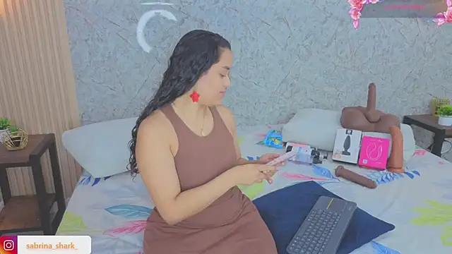 sabrina shark  online show from 01-15-26, 02:38