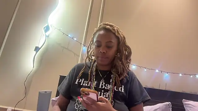 ChocolateCakeQueen online show from 01-05-25, 04:36