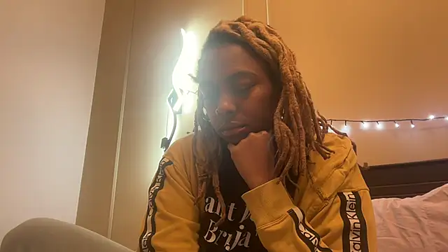 ChocolateCakeQueen online show from 01-06-25, 08:03
