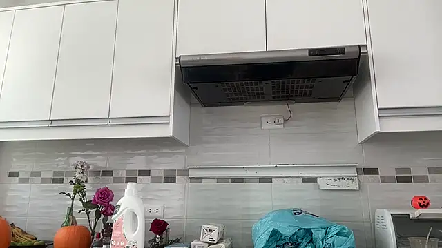 ChocolateCakeQueen online show from 10-16-25, 06:20