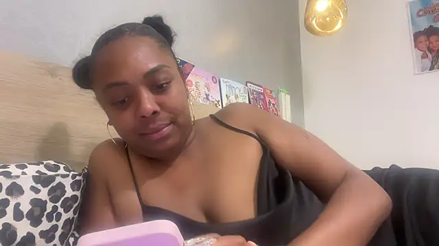 Snapshot of ChocolateCakeQueen chatting on 06-26-26, 02:49 ChocolateCakeQueen online show from 06-26-26, 02:49