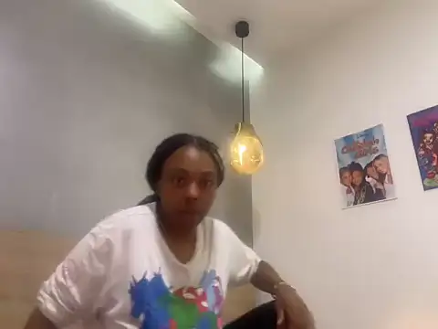 Snapshot of ChocolateCakeQueen chatting on 07-26-26, 01:58 ChocolateCakeQueen online show from 07-26-26, 01:58