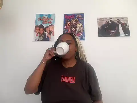 Snapshot of ChocolateCakeQueen chatting on 07-28-26, 01:54 ChocolateCakeQueen online show from 07-28-26, 01:54