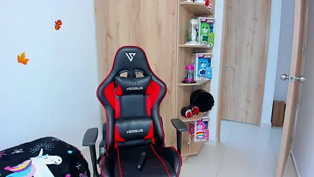  amanda seyfried19 online show from 12-12-24, 06:31