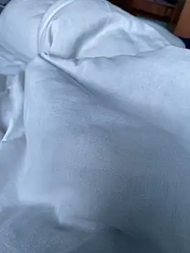 Snapshot of SLdickboy01 chatting on 02-07-25, 05:31 SLdickboy01 online show from 02-07-25, 05:31