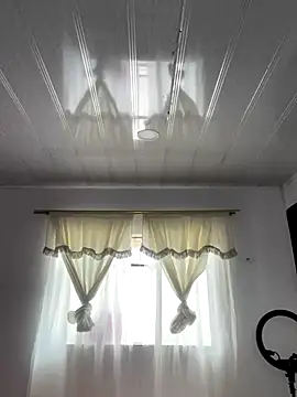 hannahb-e online show from 10-07-25, 05:21