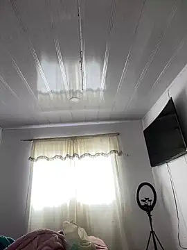 hannahb-e online show from 03-10-26, 03:28