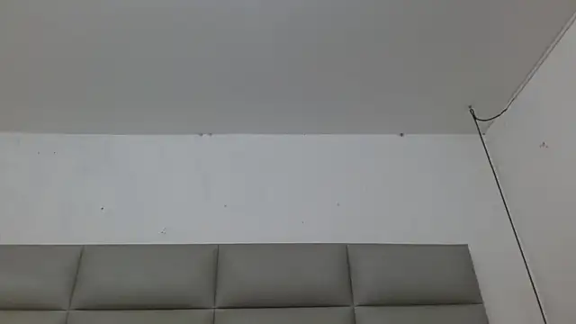 emily brontee  online show from 11-04-25, 01:21