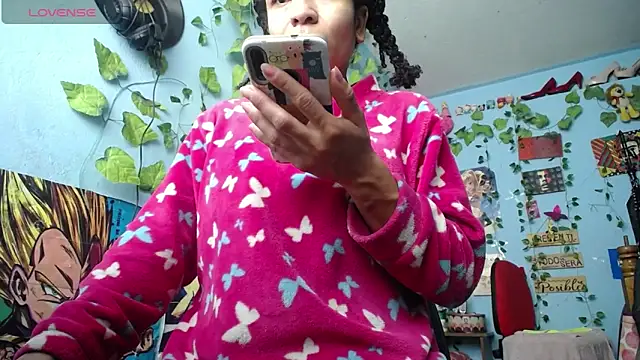 nicole ink online show from 12-12-24, 03:27