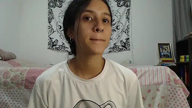 AlinaWoolf  online show from 01-03-25, 11:44