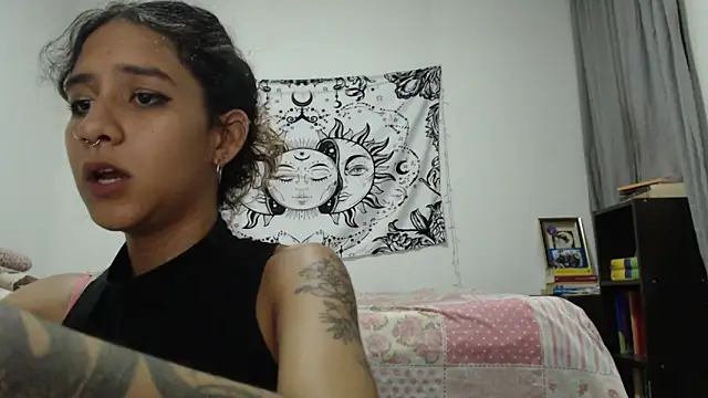 AlinaWoolf  online show from 01-13-25, 02:39