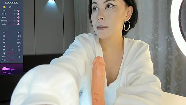 Snapshot of Liu_Yifei_ chatting on 09-24-25, 01:20 Liu Yifei online show from 09-24-25, 01:20