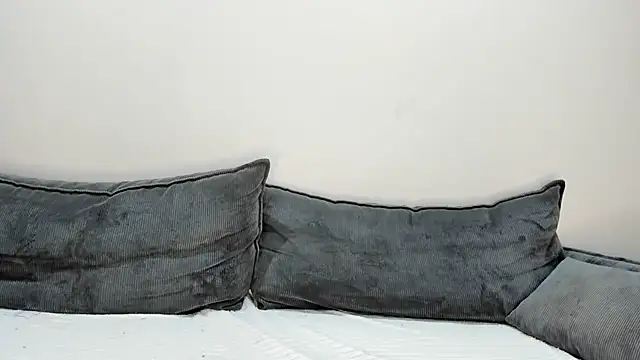 Snapshot of JennyRosh chatting on 03-29-26, 08:09 JennyRosh online show from 03-29-26, 08:09