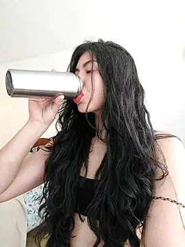 -ShaniArgentina- online show from 10-13-25, 07:36