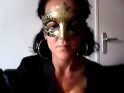 Masquegirlmysterious online show from 10-02-25, 12:23
