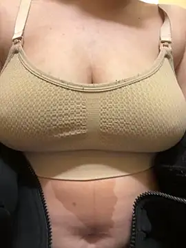 Angel  lika online show from 10-20-25, 03:56