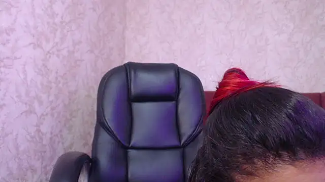 NicolleTaylor online show from 01-22-25, 07:03