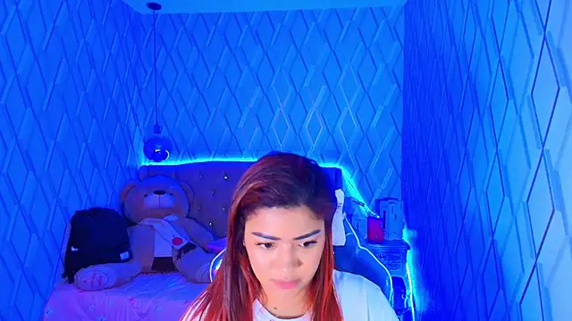 NicolleTaylor online show from 11-16-25, 03:23