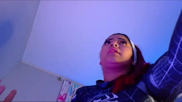 NicolleTaylor online show from 07-11-26, 04:48