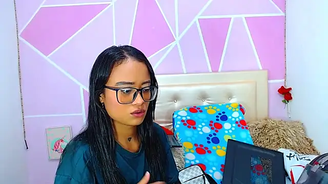 Snapshot of AngeDrty chatting on 11-26-25, 04:52 AngeDrty online show from 11-26-25, 04:52