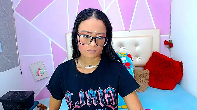 Snapshot of AngeDrty chatting on 02-15-26, 07:10 AngeDrty online show from 02-15-26, 07:10