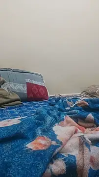 Snapshot of Csndy chatting on 12-17-25, 07:20 Csndy online show from 12-17-25, 07:20