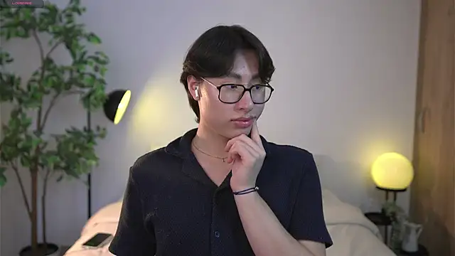 Snapshot of SrLuis18 chatting on 04-12-26, 09:53 SrLuis18 online show from 04-12-26, 09:53