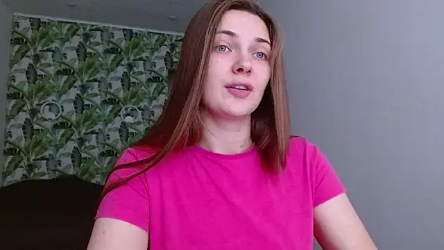 Olivia shine online show from 11-22-25, 05:28