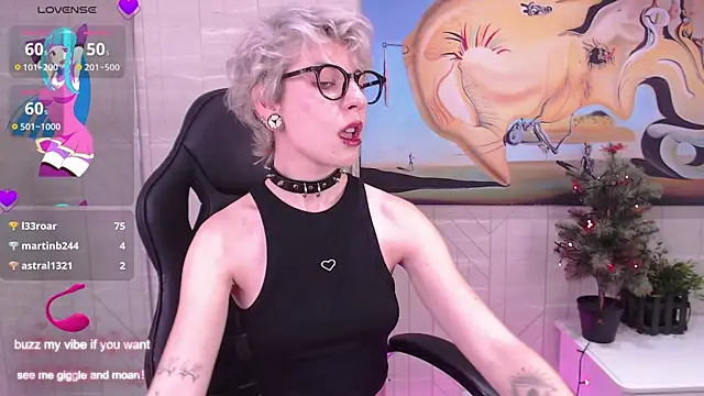  Moonlight t online show from 12-17-24, 11:28