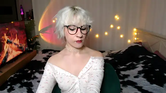  Moonlight t online show from 11-22-25, 08:02