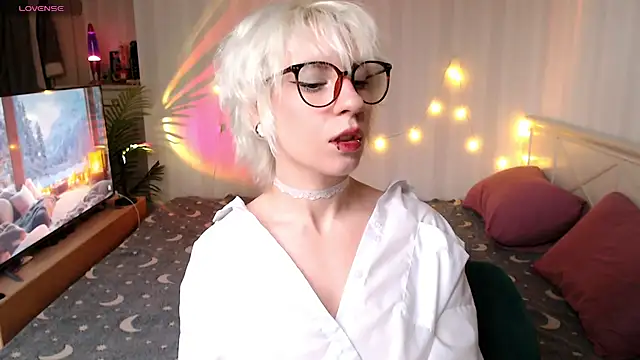  Moonlight t online show from 12-05-25, 09:18