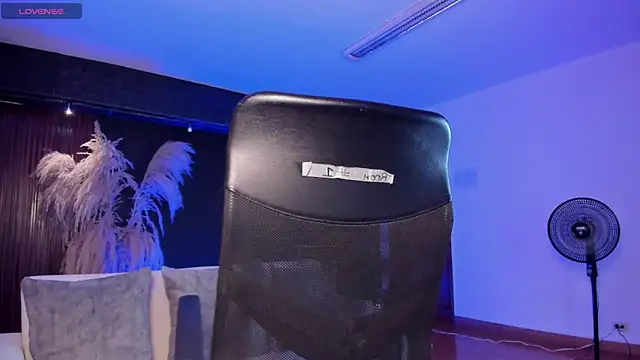 victoria mooree online show from 01-30-25, 06:10