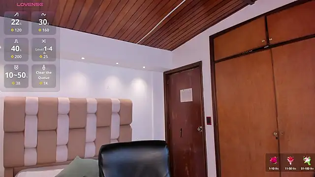 victoria mooree online show from 10-03-25, 04:48