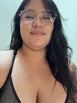 Snapshot of elizavenus chatting on 10-16-25, 03:07 elizavenus online show from 10-16-25, 03:07