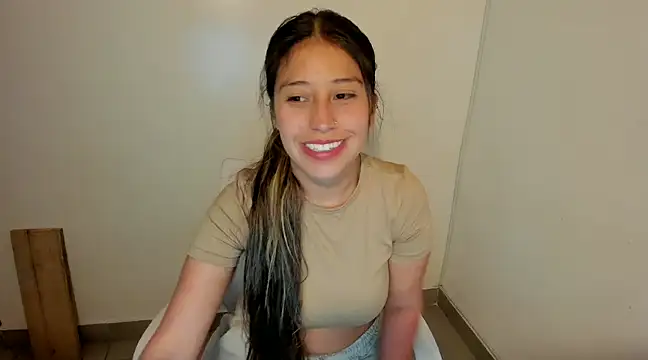 kiaraowen online show from 03-22-25, 10:26