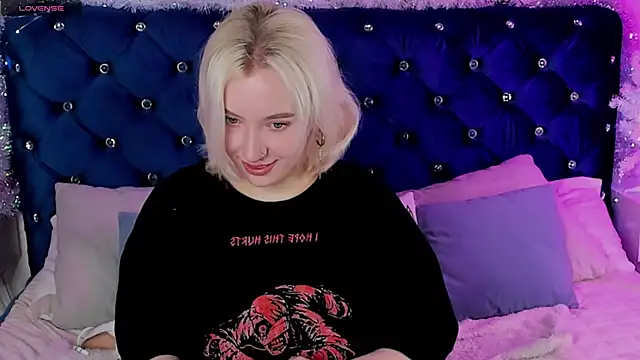 RachelCart online show from 12-20-24, 04:09
