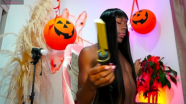 Snapshot of SharonGrowing chatting on 10-23-25, 11:35 SharonGrowing online show from 10-23-25, 11:35