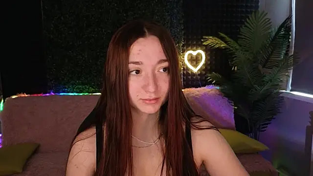 YasmineWest online show from 10-08-25, 07:39