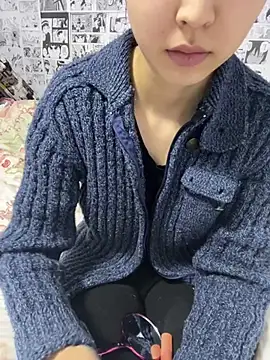 Snapshot of Minami_686 chatting on 12-11-24, 12:34 Minami 686 online show from 12-11-24, 12:34
