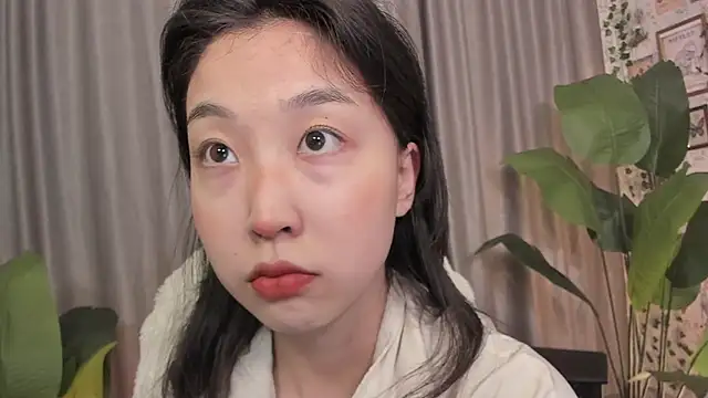 Snapshot of Minami_686 chatting on 01-27-25, 09:11 Minami 686 online show from 01-27-25, 09:11