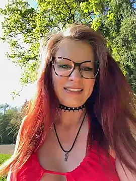 Snapshot of die-EinHORNY-WG chatting on 04-29-26, 02:54 die-EinHORNY-WG online show from 04-29-26, 02:54