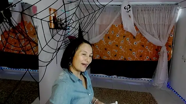 Snapshot of lollita_23_ chatting on 10-28-25, 05:59 lollita 23 online show from 10-28-25, 05:59